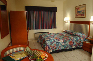 Tudor Hotel & Suites ไมอามีบีช ภายนอก รูปภาพ